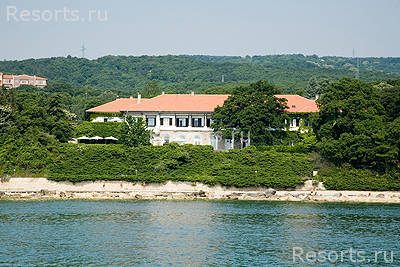 Oasis Hotel 
